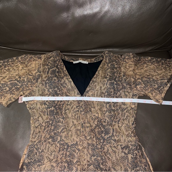 Abercrombie & Fitch Snake Print Flutter Sleeve Button Down Dress - Picture 6 of 8